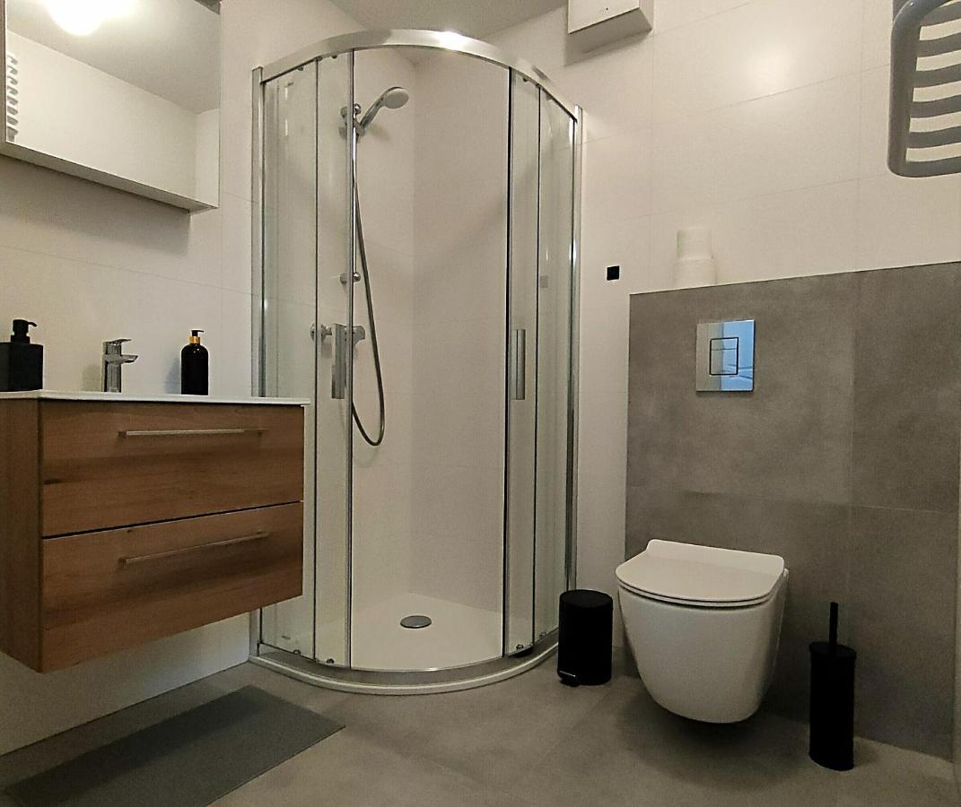 Hugo Vip Apartments Krakow Luaran gambar